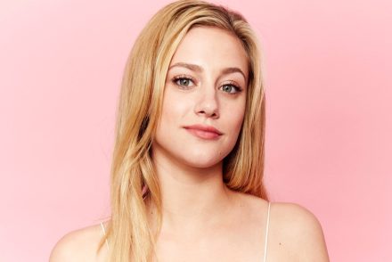 Lili Reinhart meztelen fotója beszédesebb, mint gondolnánk