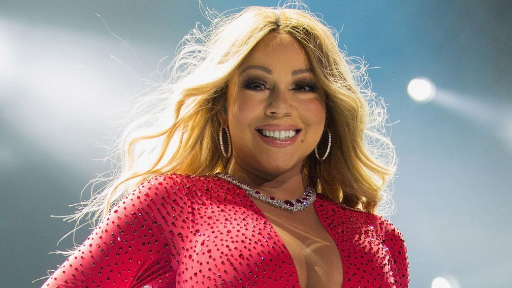 mariah carey washing hands femina
