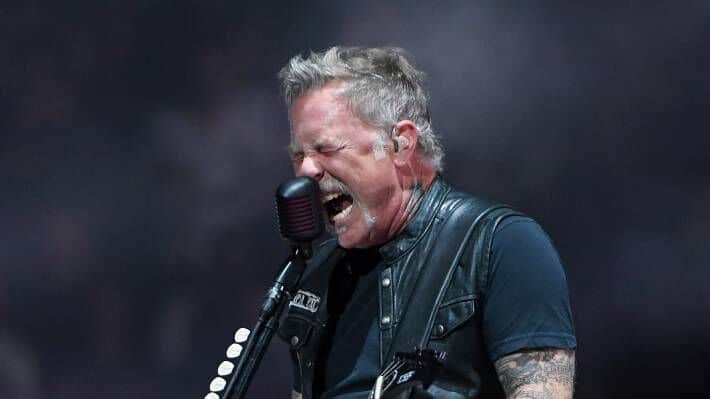 Metallica Koncert Elmarad James Hetfield Elvono Rehab