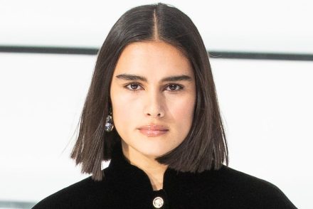 Tíz év után először plusz-size modell lépett a Chanel kifutójára