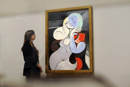 Itt egy videó, amin 500 év nőideálja látható festményeken