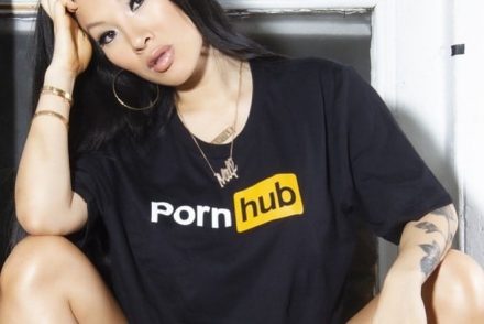 Pornószínészek mutatják be az új kollekciókat a New York-i divathéten