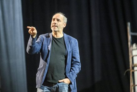 Döntött a Fővárosi Közgyűlés: Rudolf Péter a Vígszínház új igazgatója
