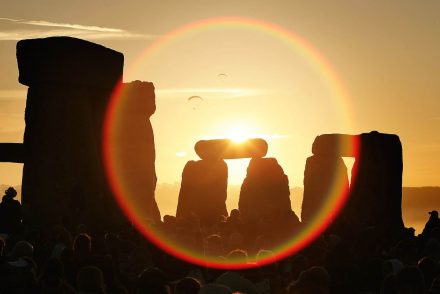 Ősi tárnák óriás körét fedezték fel régészek a Stonehenge közelében