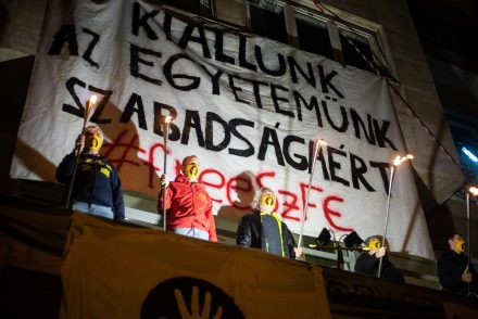 Az SZFE új vezetése béremelést is ígér, csak hagyjanak fel a sztrájkkal és blokáddal