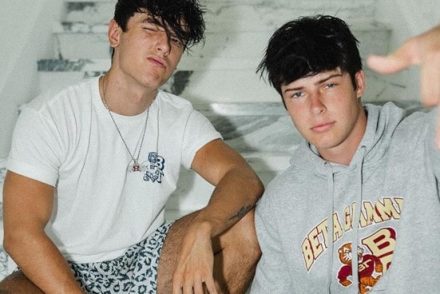 Büntetőeljárás alá vonták a koronavírus-buli miatt Bryce Hall TikTok-sztárt