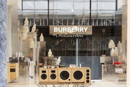 A Déli-sarkot idézi meg a Burberry új üzlete Riccardo Tisci ötletével