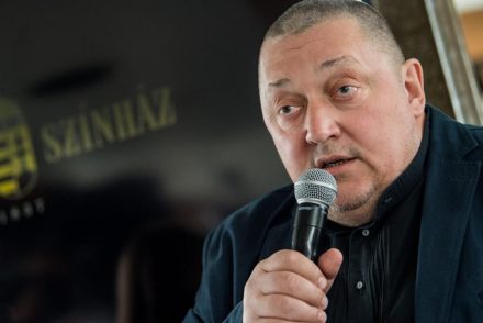 Ezek a számok bizonyítják, Vidnyánszky Attila vezetése alatt mélyrepülésben a Nemzeti Színház