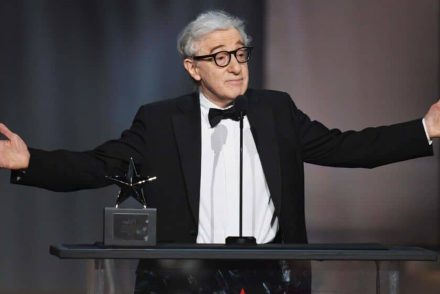 Woody Allen és az Amazon peren kívül egyeztek meg