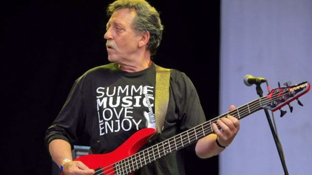 meghalt mihaly tamas omega zenekar basszusgitaros
