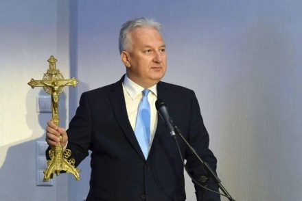 Semjén Zsolt médiatörvény-módosítása: Több reklám lenne a köztévén