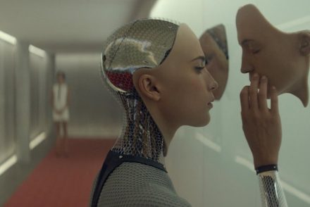 Szexrobotokkal képzeli el az idősgondozást egy amerikai bioetikus