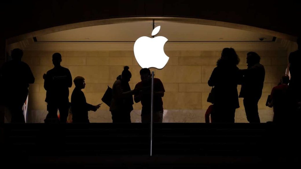 thomas moyyer apple vesztegetes