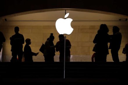 Vesztegetéssel vádolják Thomas Moyert, az Apple biztonsági főnökét