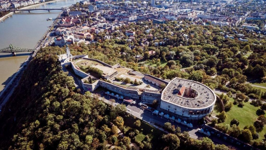 citadella felujitasa leletek