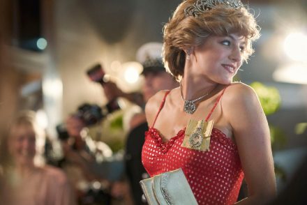 Hiába kérleli a brit kormány, a Netflix nem tünteti fel A korona sorozatban, hogy fikciós