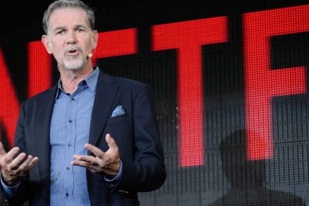 A Blizzard beperelte a Netflixet, mert az átcsábított egy pénzügyi vezetőt
