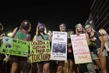 Az argentin családügyi miniszer szerint az abortusz legalizálása egész Dél-Amerikában reformokat indíthat el