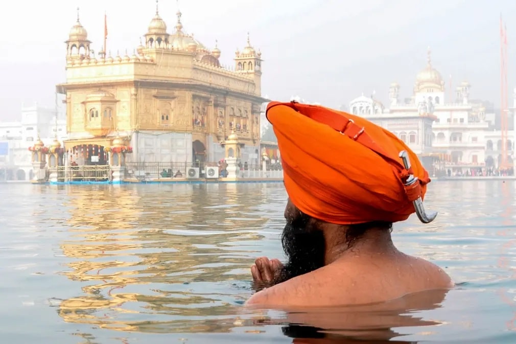 India Sikh Furdo Unnep Arany Templom Turban Nap Fotoja