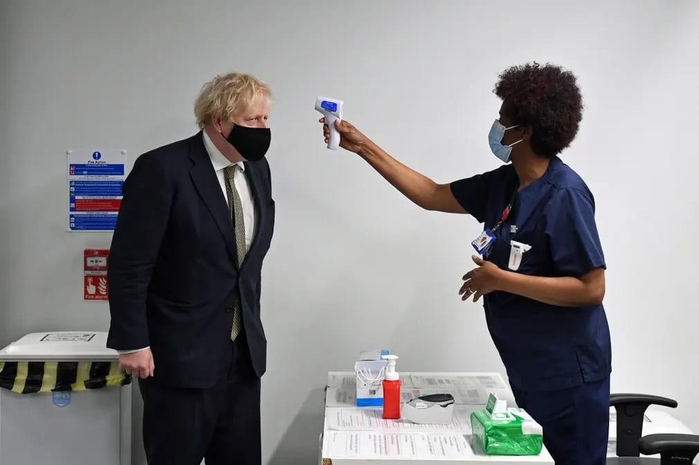 London Boris Johnson Koronavirus Homeres Vakcina Oltas Nap Fotoja