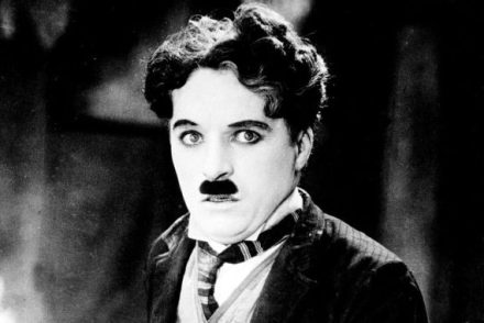 A Variety már a 21 éves Charlie Chaplin hollywoodi karrierjének bizalmat szavazott