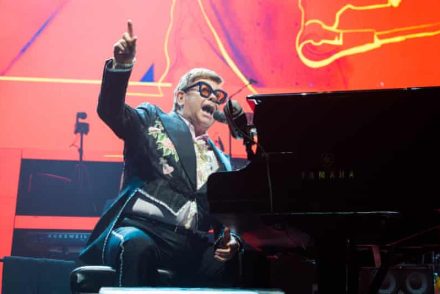 Elton John: Az európai haknikon alapoztam meg a hírnevem, a fiataloknak is meg kell adni ugyanezt az esélyt