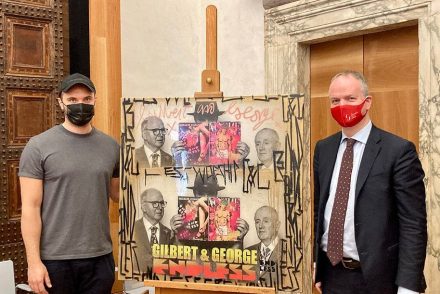 Az Uffizi Képtár mostantól az alsónadrágos Mark Wahlberget is kiállítja
