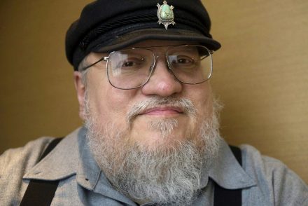Viszlát, Trónok harca-könyvek? George R. R. Martin ötéves szerződést kötött a HBO-val