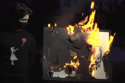 Az NFT-művészet nagy kérdése: digitális tokenekkel helyettesíthető egy Banksy-kép?