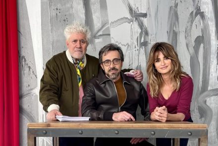 Pedro Almodóvar megkezdte az új filmje, a Madres Paralelas forgatását