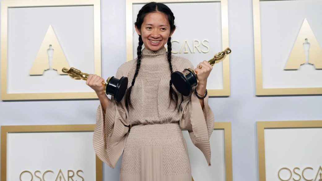 Chloe-Zhao-a-nomadok-foldje-oscar-dij-2021