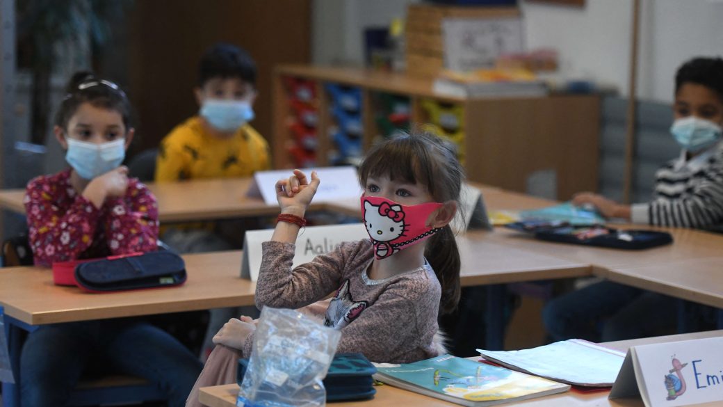 koronavirus iskolak nyitasa pedagogusok oltasa magyarorszagon