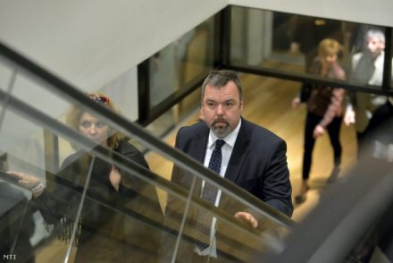 L. Simon László máris munkában: összevonja a Nemzeti Múzeumot és a Természettudományi Múzeumot