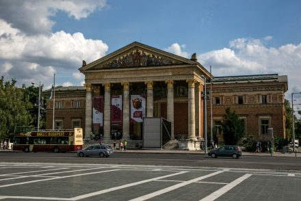 Fotóművészeti Nemzeti Szalon a Műcsarnokban