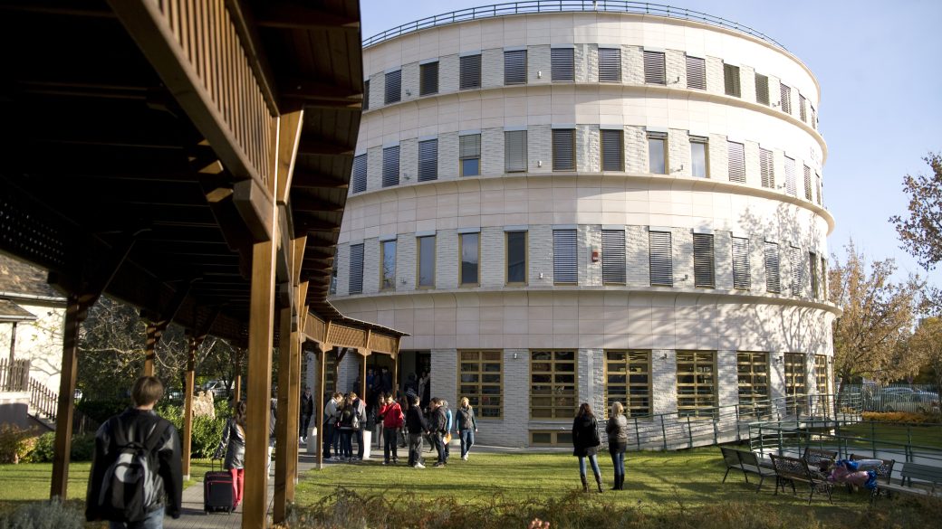 budapesti metropolitan egyetem metu tulajdonosvaltas