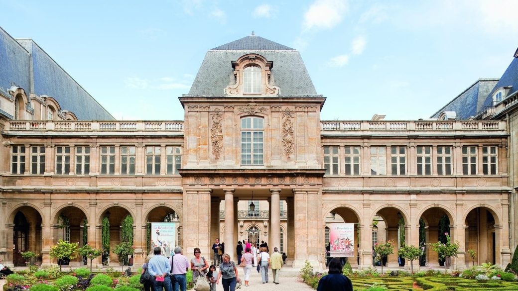 carnavalet muzeum ujranyitas