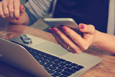 NMHH: csúcsot döntve telefonáltunk és interneteztünk a járvány második hulláma alatt