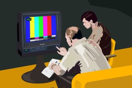 Kádár János színes televíziót állít be az első magyar árverésen értékesített NFT-alkotáson