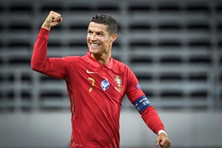 Cristiano Ronaldo Instagram-oldala elérte a 300 millió követőt