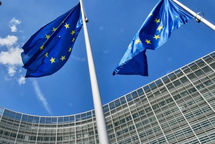 Az Európai Parlament kész az uniós bíróság elé vinni az Európai Bizottságot Sargentini-ügyben