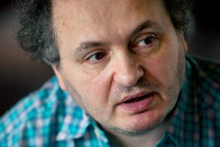 Galla Miklós kapta volna idén Karinthy-gyűrűt, de a közmédia szerint „méltatlan” az elismerésre