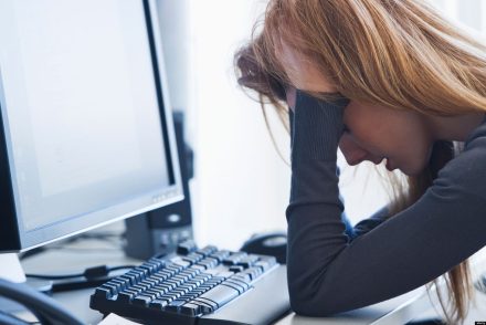 EY: biztonságukat és egészségüket féltik a legtöbben a megnövekedett internethasználattól