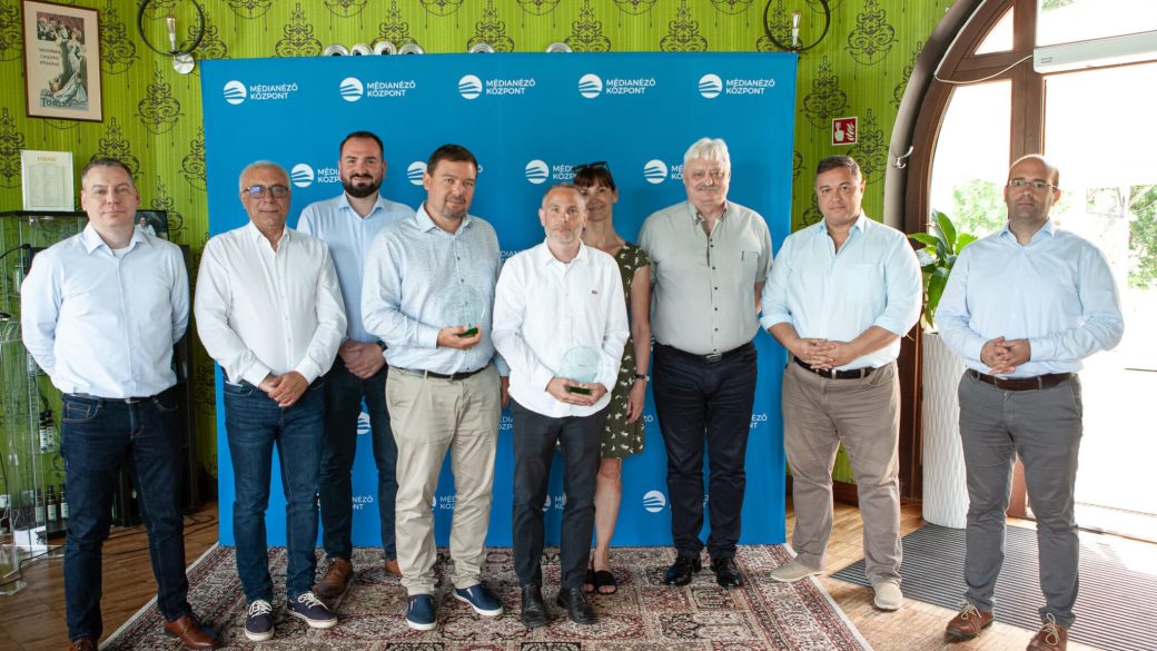 jotollu ujsagiroi dij huth gergely pesti sracok villanyi karoly mediaworks