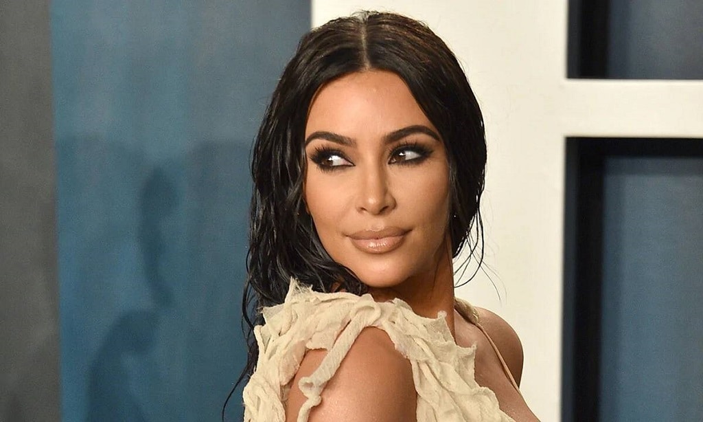 Kim Kardashian Instagram 225 Millio Koveto
