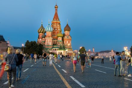 Moszkvai polgármester: vírus delta variánsa a régen beoltottakat is megfertőzheti