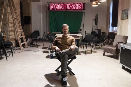 Márton Joci a Partizán transzexkluzív politikáját bírálta a Nádasdy Ádámmal készült interjújuk kapcsán