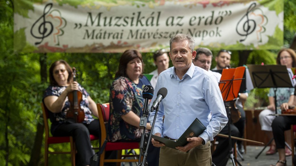 szentpeteri-sandor-muzsikal-az-erdo-termeszet-es-egeszseg
