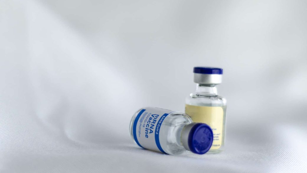 koronavirus jarvany vakcina oltas mellekhatasok