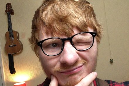 Ed Sheeran hasonmása még az eredetinél is jóképűbb