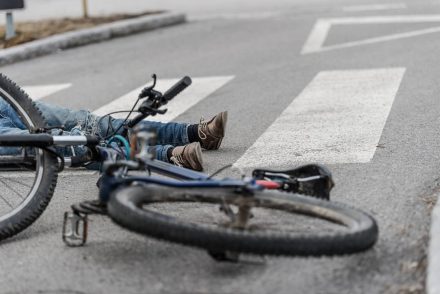 Annyira részeg volt a sofőr, hogy észre sem vette, amikor halálra gázolt egy biciklist